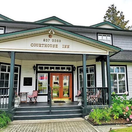 Courthouse Inn Revelstoke Eksteriør billede