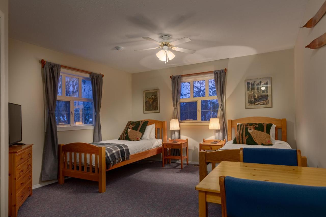 Courthouse Inn Revelstoke Eksteriør billede
